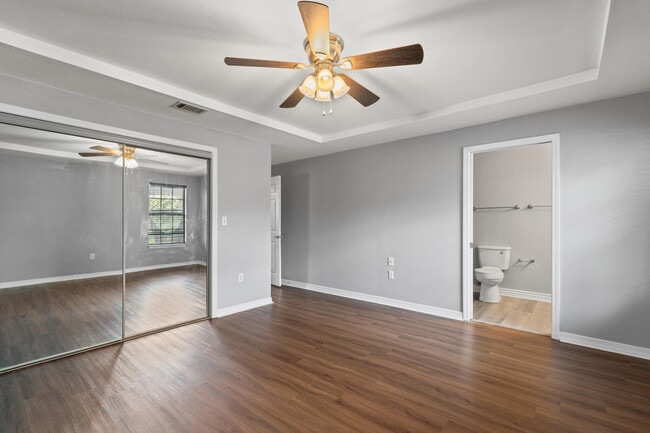 Building Photo - 380 Riverchase Blvd