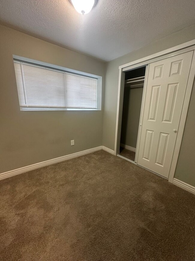 Building Photo - 1416 Harris Ave