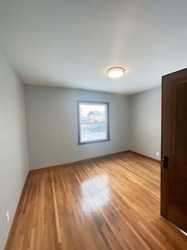 Building Photo - Charming 3-Bedroom Home with Large Yard – $1,540/month!
