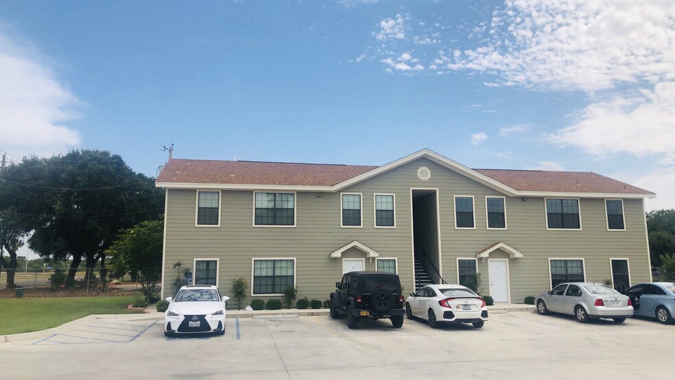 Building front - 1305 Kings Way