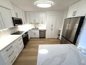Building Photo - 2860 S Ocean Blvd
