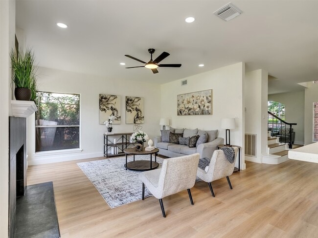 Building Photo - 246 Cedar Elm Ln