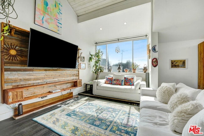 Building Photo - 29231 Heathercliff Rd