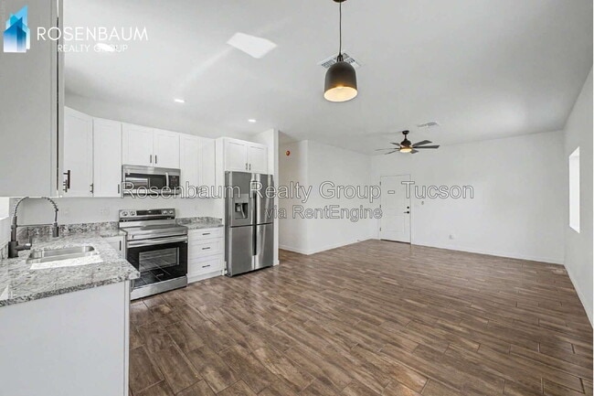 Building Photo - 2956 N Richey Blvd