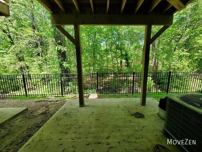 Building Photo - 2801 Stone Rock Dr