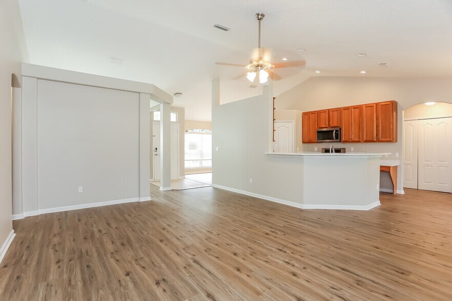 Building Photo - 12259 Captiva Bluff Rd