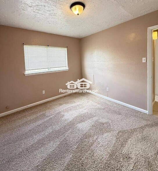 Building Photo - 14054 Towneway Dr