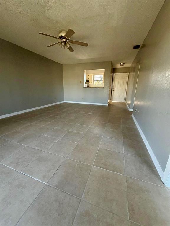 Building Photo - 3103 Riverside Dr