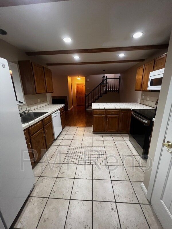 Building Photo - 3963 Kings Row