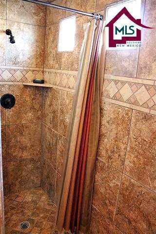 Building Photo - Beautiful Home in Gated community with pool, club house and limited work out facility.