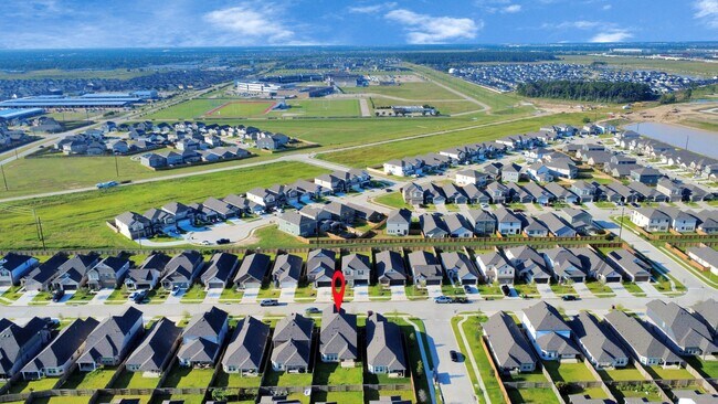 Building Photo - 21650 Wave Holw Dr