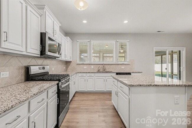 Building Photo - 2120 Katie Alice Cir