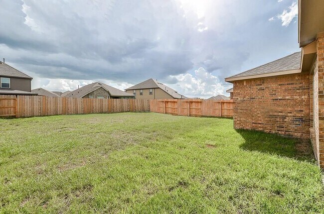 Building Photo - 19323 Hays Spring Dr