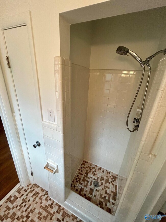 Building Photo - 5623 Alta Dena St SW