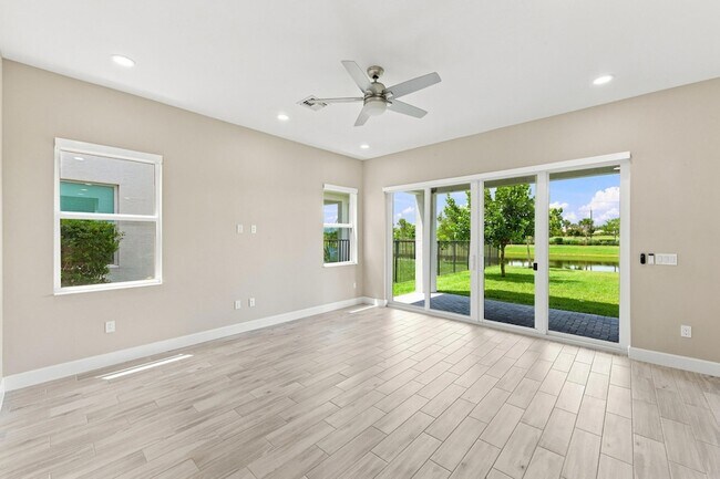 Building Photo - 5608 Macoon Wy
