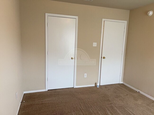Building Photo - 5106 Lauren Lea Dr