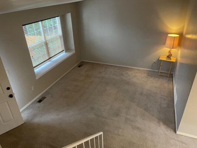 Building Photo - 8575 Cottonwood Way
