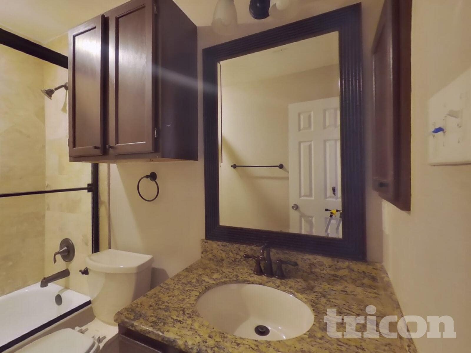 Building Photo - 2205 Starleaf Pl