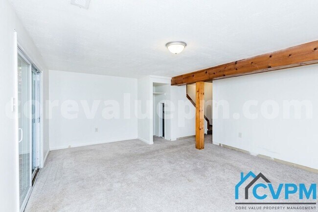 Building Photo - 1406 Point O Woods Ct