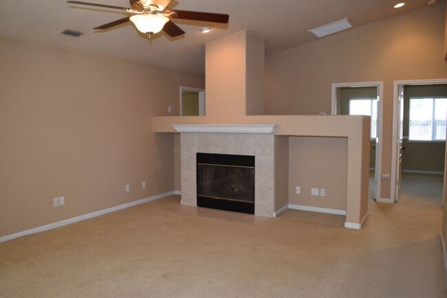 Building Photo - 4840 Knightswood Way
