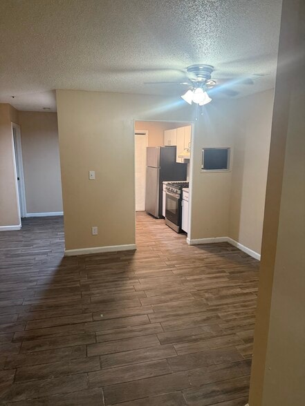 Dining area - 606 Ridge Creek Dr