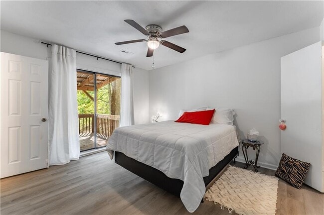 Building Photo - 10984 Tony Mountain Rd