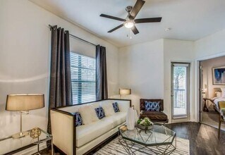 Building Photo - 1 bedroom in Houston TX 77090