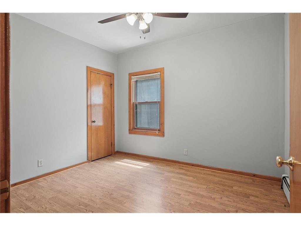 Building Photo - 216 Belvidere St E