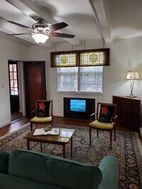 Furnished "Rose Garden" Apt - 1306 Glade Street