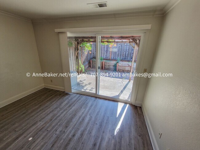 Building Photo - 217 Elbridge Ave