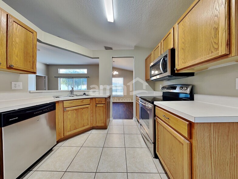 Building Photo - 5801 War Admiral Dr