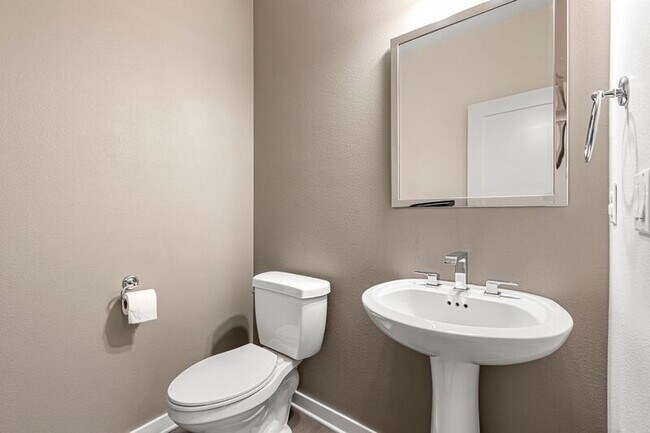 Building Photo - 3243 N Houghton St