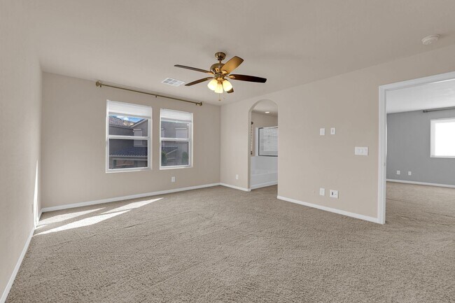 Building Photo - Immaculate 3 Bedroom, 2.5 Bathroom Home wi...