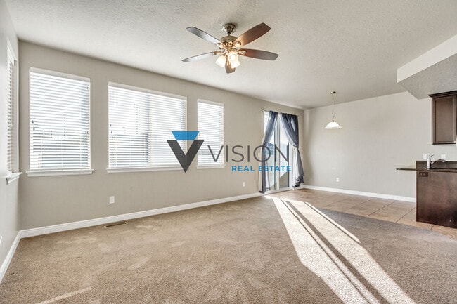 Building Photo - 3764 N Prairie Grass Dr