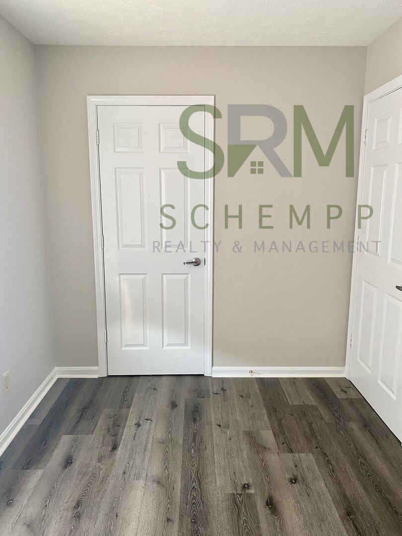 Building Photo - 2433 Slevin St