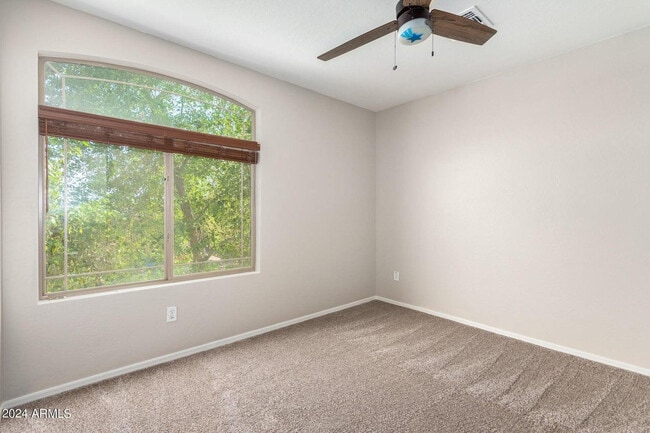 Building Photo - 23690 W Bowker St