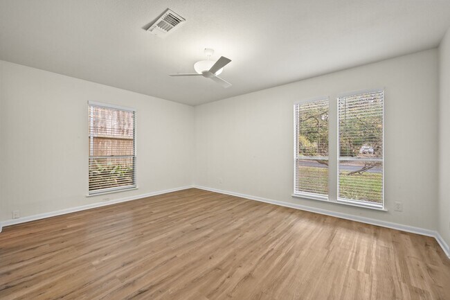 Building Photo - 2210 Quarry Rd