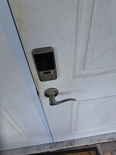 Key pad entry - 16825 89th Pl N