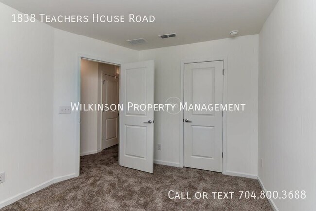 Building Photo - 1838 Teachers House Rd