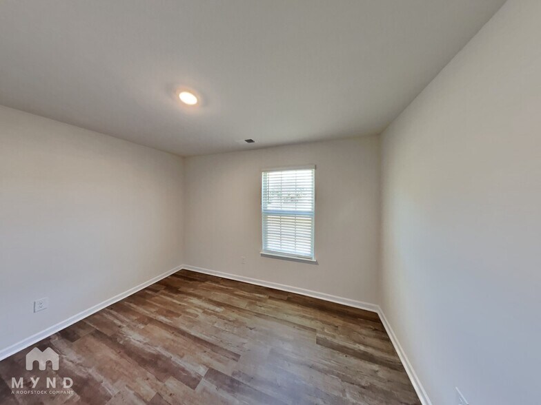 Building Photo - 2259 Mdw Strm Dr