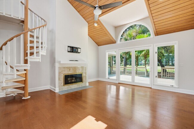 Building Photo - 5 Fairlawn Ct