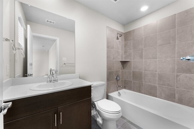 Building Photo - 3120 Kingsgarden Rd