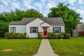 Building Photo - Charming 2 bed 1 bath in midtown Tulsa!