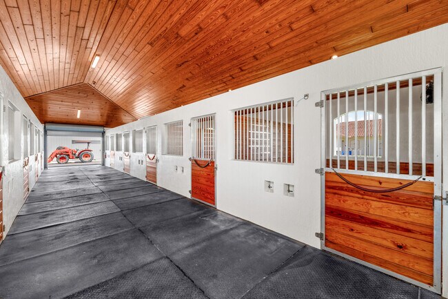 Building Photo - 3473 Grand Prix Farms Rd