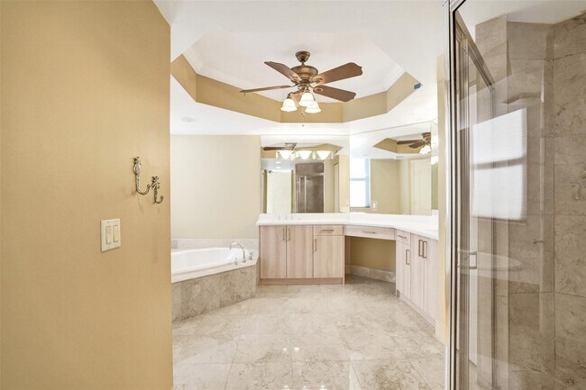 Building Photo - 101 S Ocean Dr