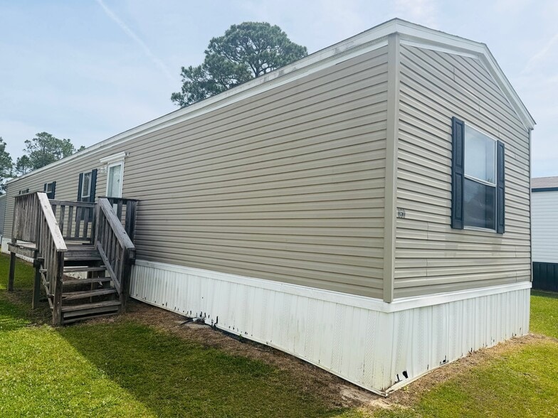 Building Photo - 2101 Ladnier Rd