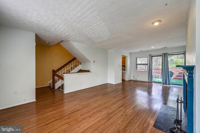 Building Photo - 7531 Weather Worn Way