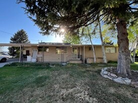 Building Photo - 697 N 1020 E