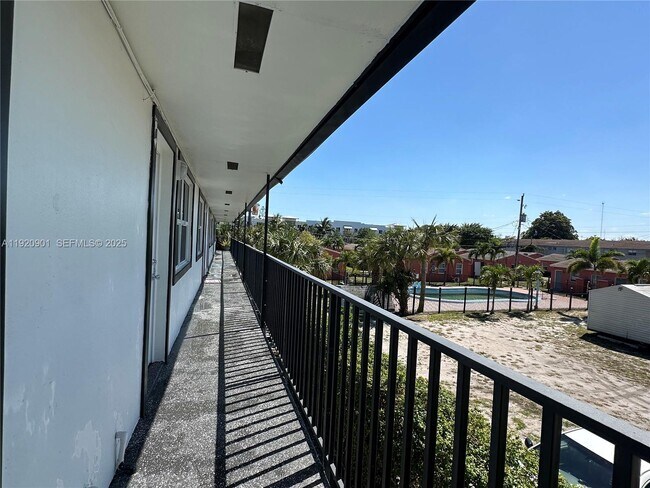 Building Photo - 2300 Madison St