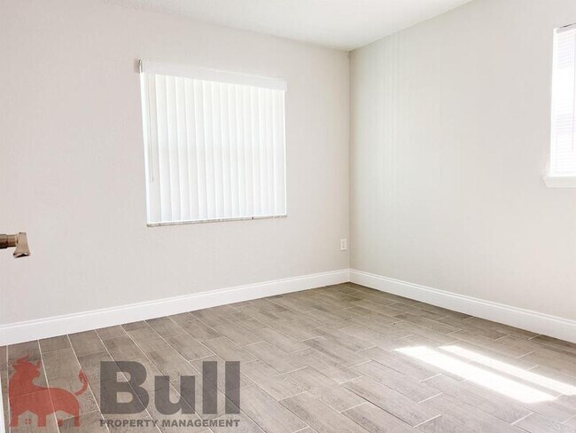 Building Photo - 4438 Weldon Pl